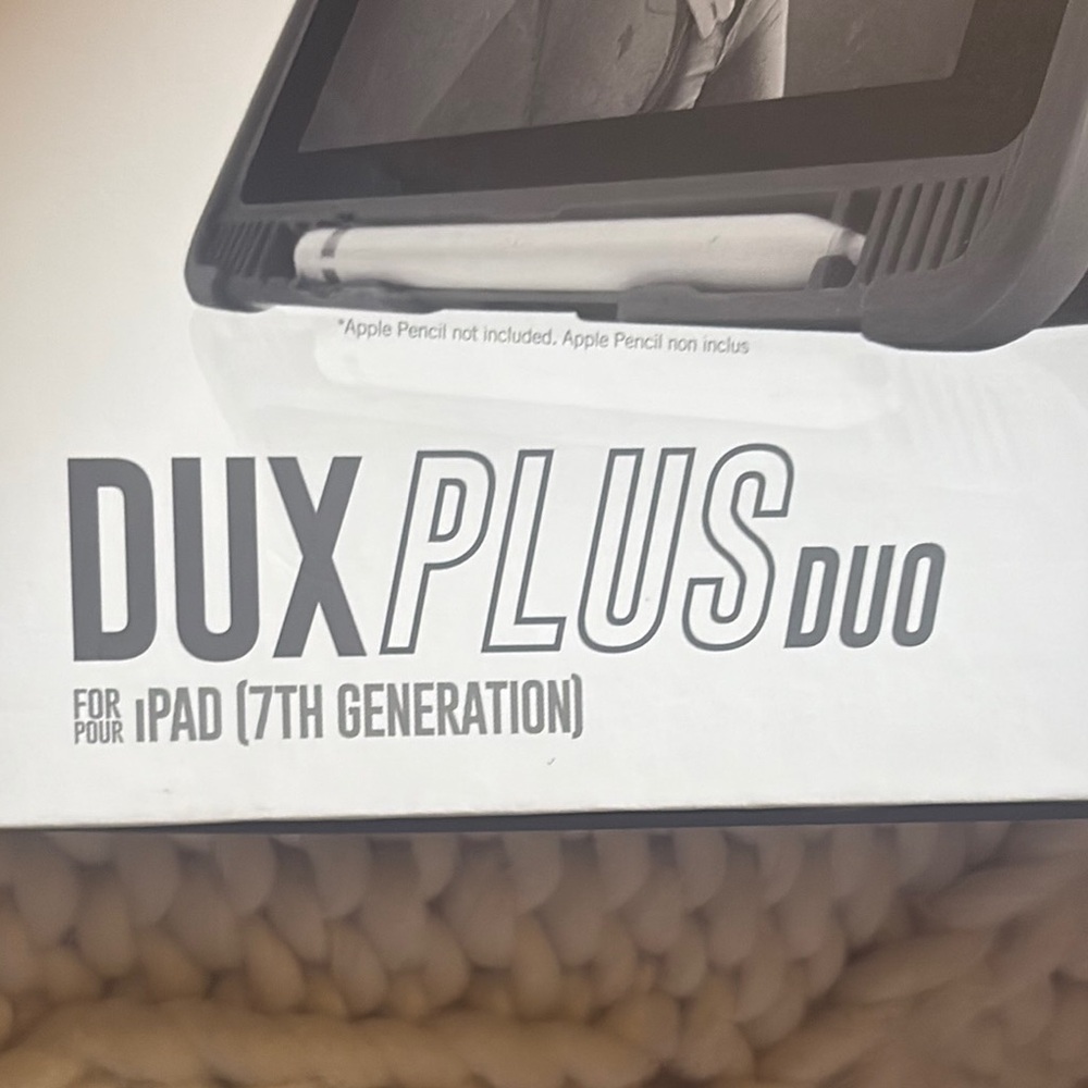 Dux Plus Duo Case for iPad 7th Generation - Black-gray - Picture 10 of 10